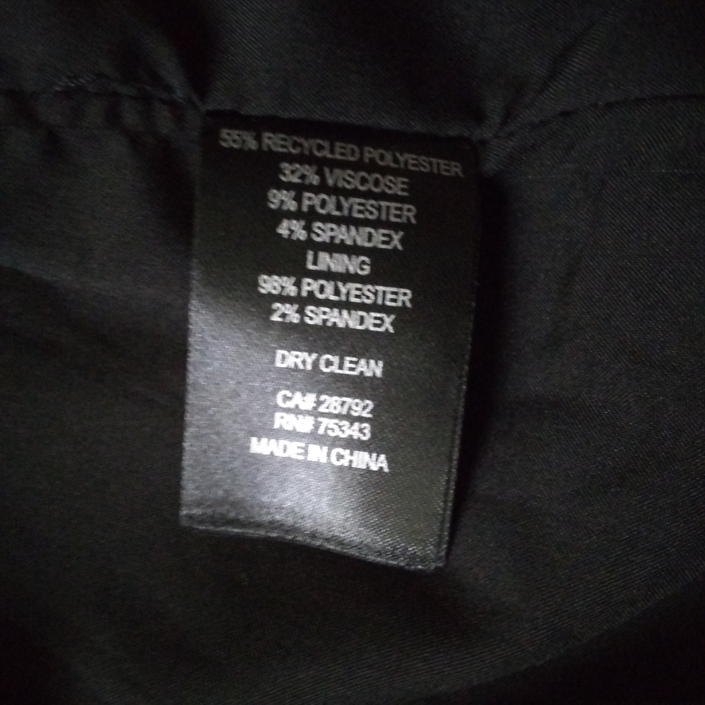 Vest - Picture 3 of 3